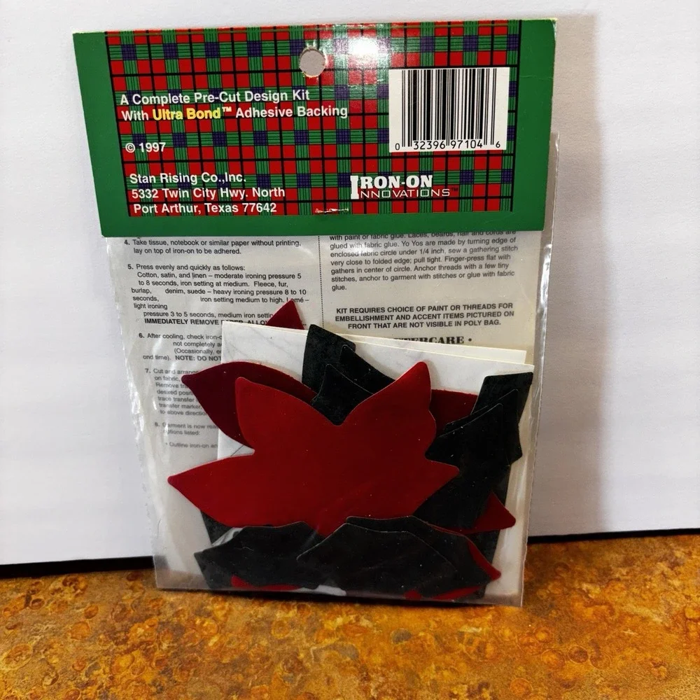 Vintage 1997 Holiday Appliqué Poinsettia Heart Iron On Stan Rising Sealed